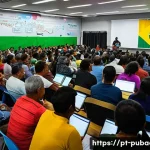 Home 18 정책 결정의 과정과 절차 - A diverse group of Brazilian citizens, including men and women of various ages and ethnicities, gath...